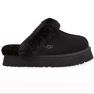 BLACK UGG DISQUETTE BARELY WORN